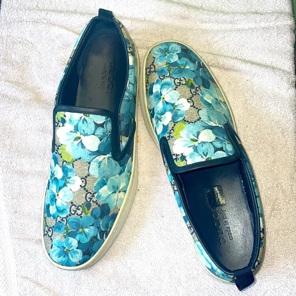 Gucci | Shoes | Gucci Bloom Print Sneakers | Poshmark display picture 2